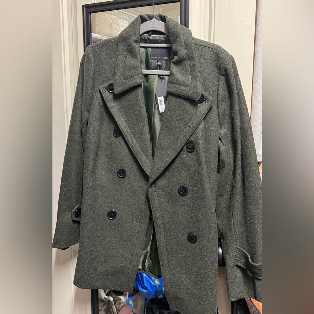 Brand new banana republic trenchcoat size large
